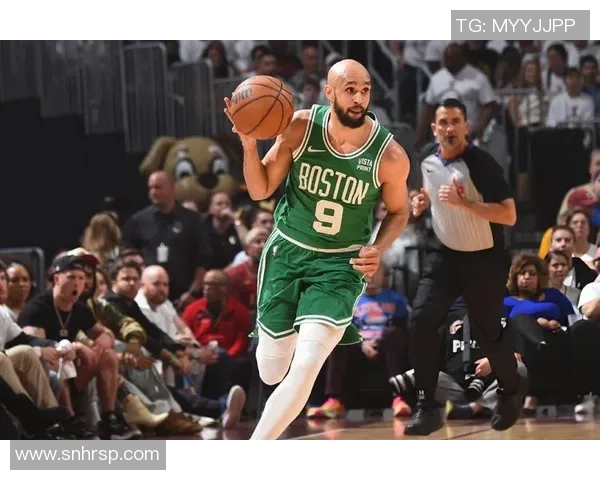 热火与凯尔特人激战正酣大帽瞬间点燃全场激情