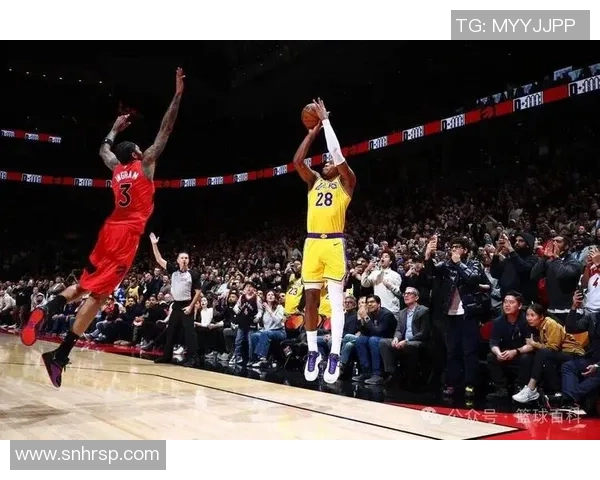 詹姆斯历史性突破成就四万分一万板一万助的传奇时刻